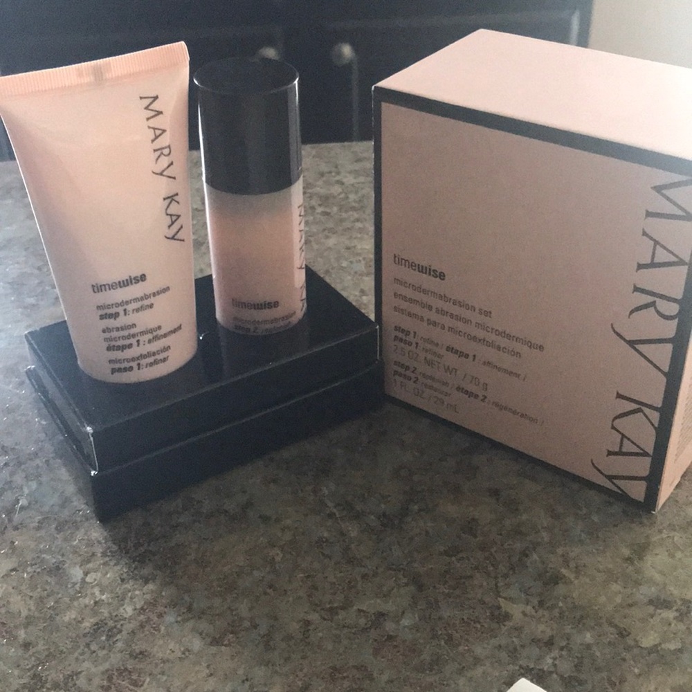 Microdermabrasion Set by MaryKay